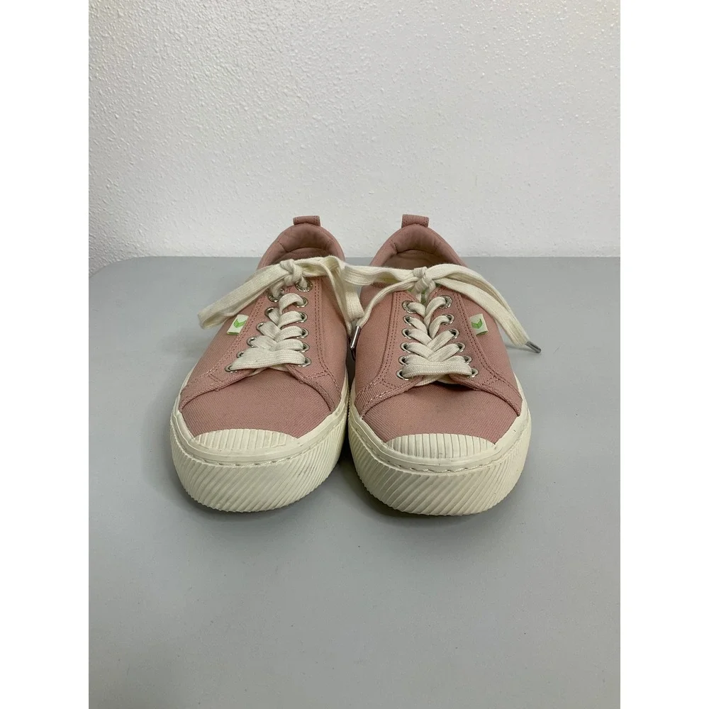 Cariuma OCA Low Rose Pink Canvas Sneakers Womens 9.5 Mens 8 SW100103R02M